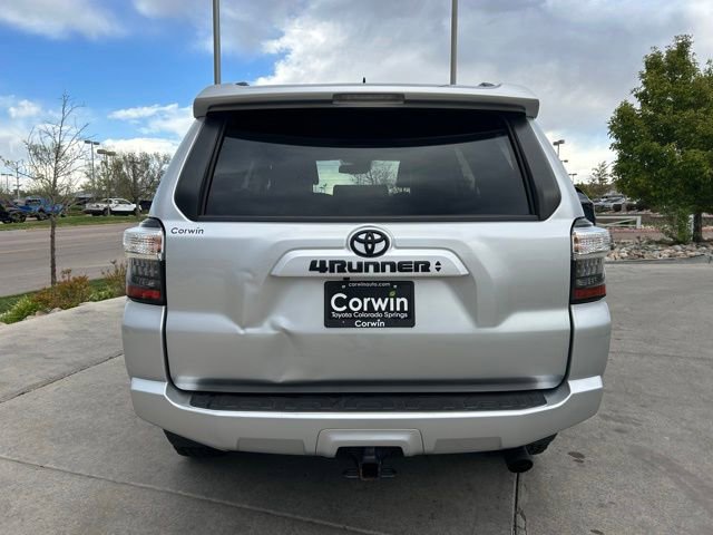 Used 2022 Toyota 4Runner SR5 Premium w/ Moonroof Package AWD/4WD image 7