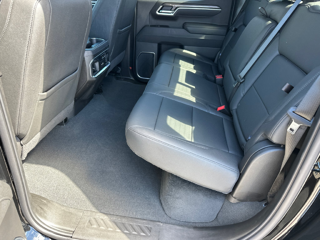 Used 2026 Chevrolet Silverado 1500 LTZ w/ LTZ Premium Package RWD image 20