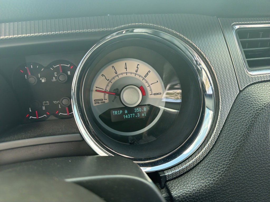 Used 2010 Ford Mustang GT Premium image 5