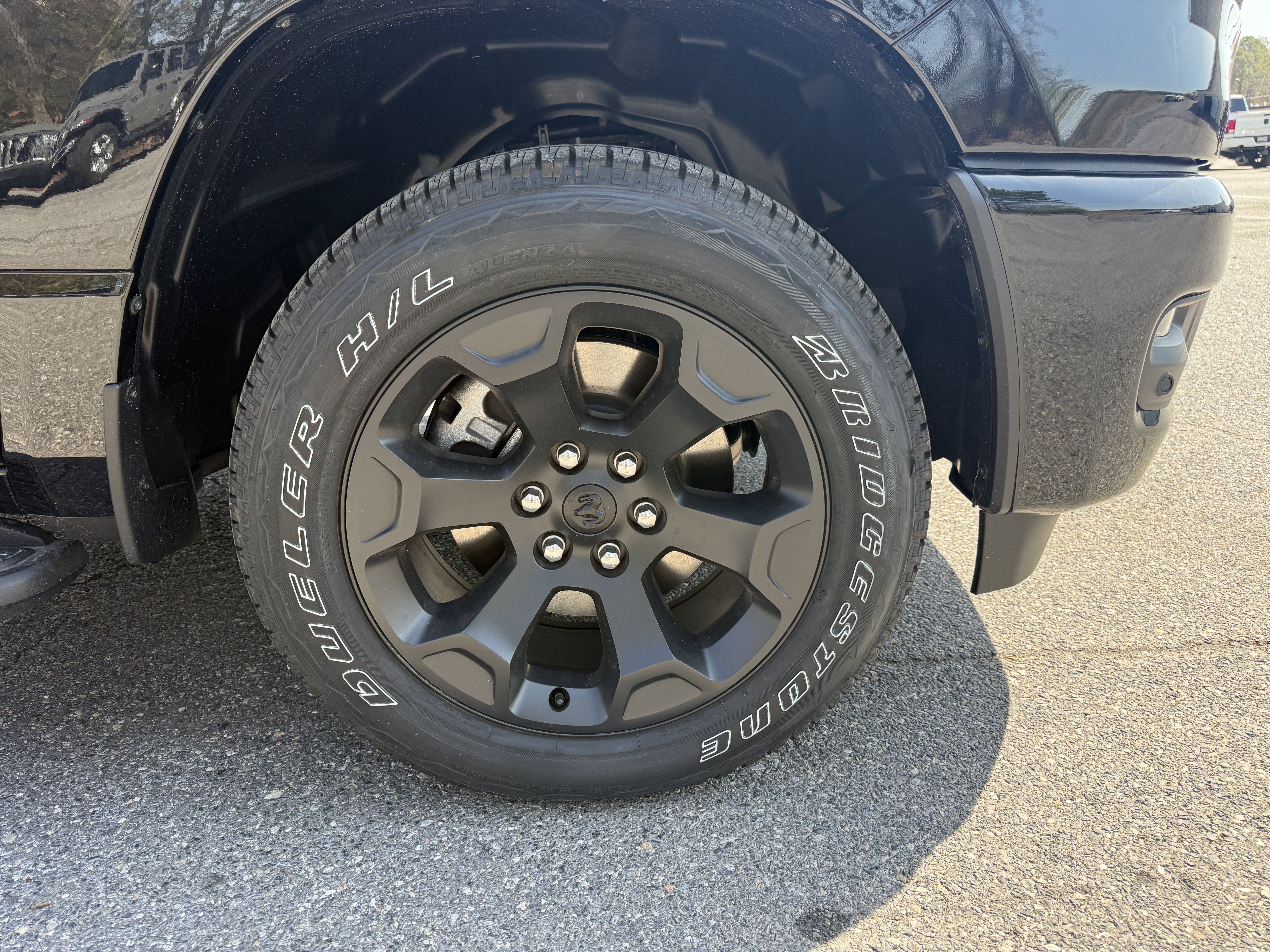 New 2026 RAM 1500 Express AWD/4WD image 10