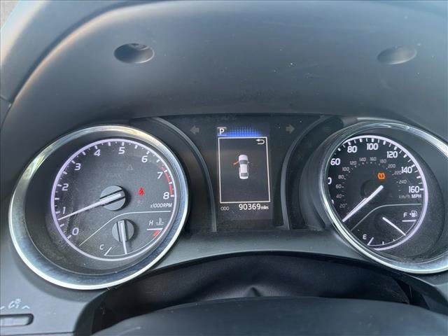 Used 2020 Toyota Camry LE FWD image 11