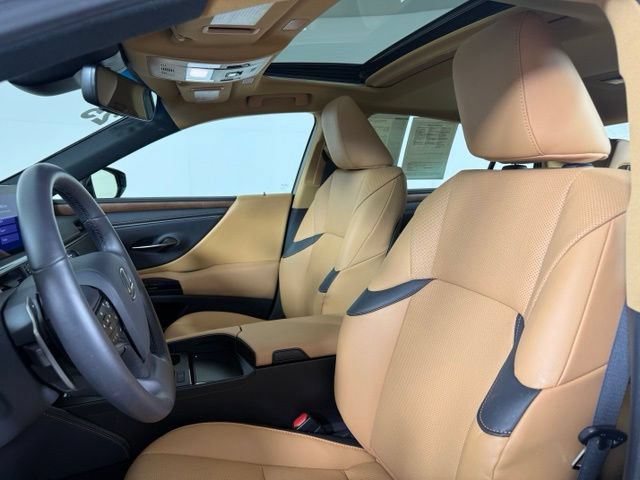 Used 2025 Lexus ES 350 w/ Premium Package FWD image 5