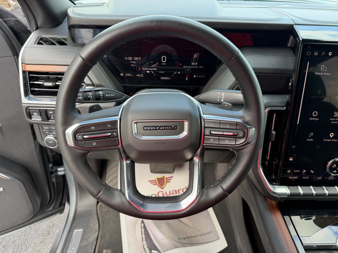 Used 2025 GMC Yukon XL Denali AWD/4WD image 31