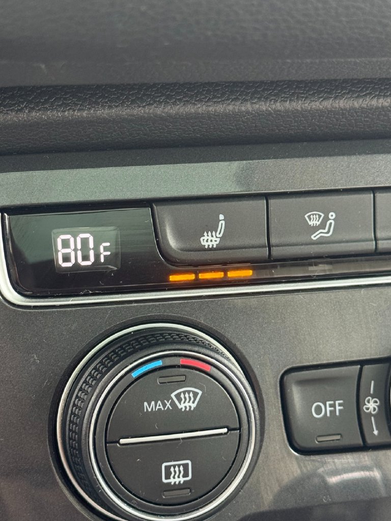 Used 2019 Volkswagen Tiguan SE w/ Panoramic Sunroof Package AWD/4WD image 14