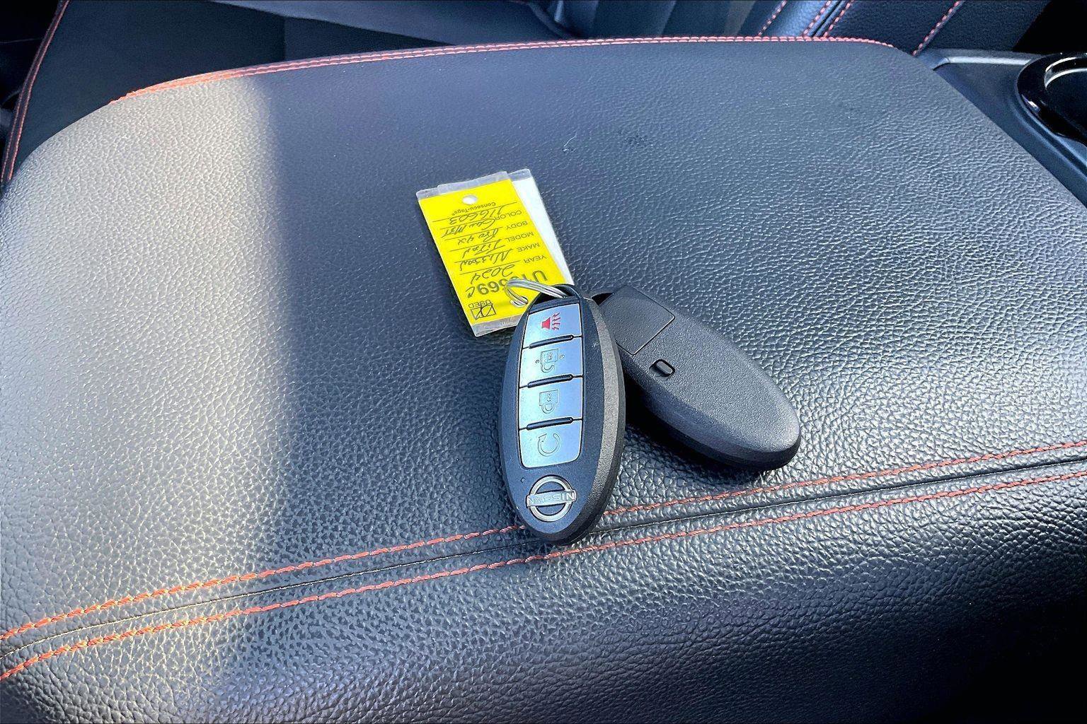 Certified 2024 Nissan Titan PRO-4X w/ Pro-4x Convenience Package image 12