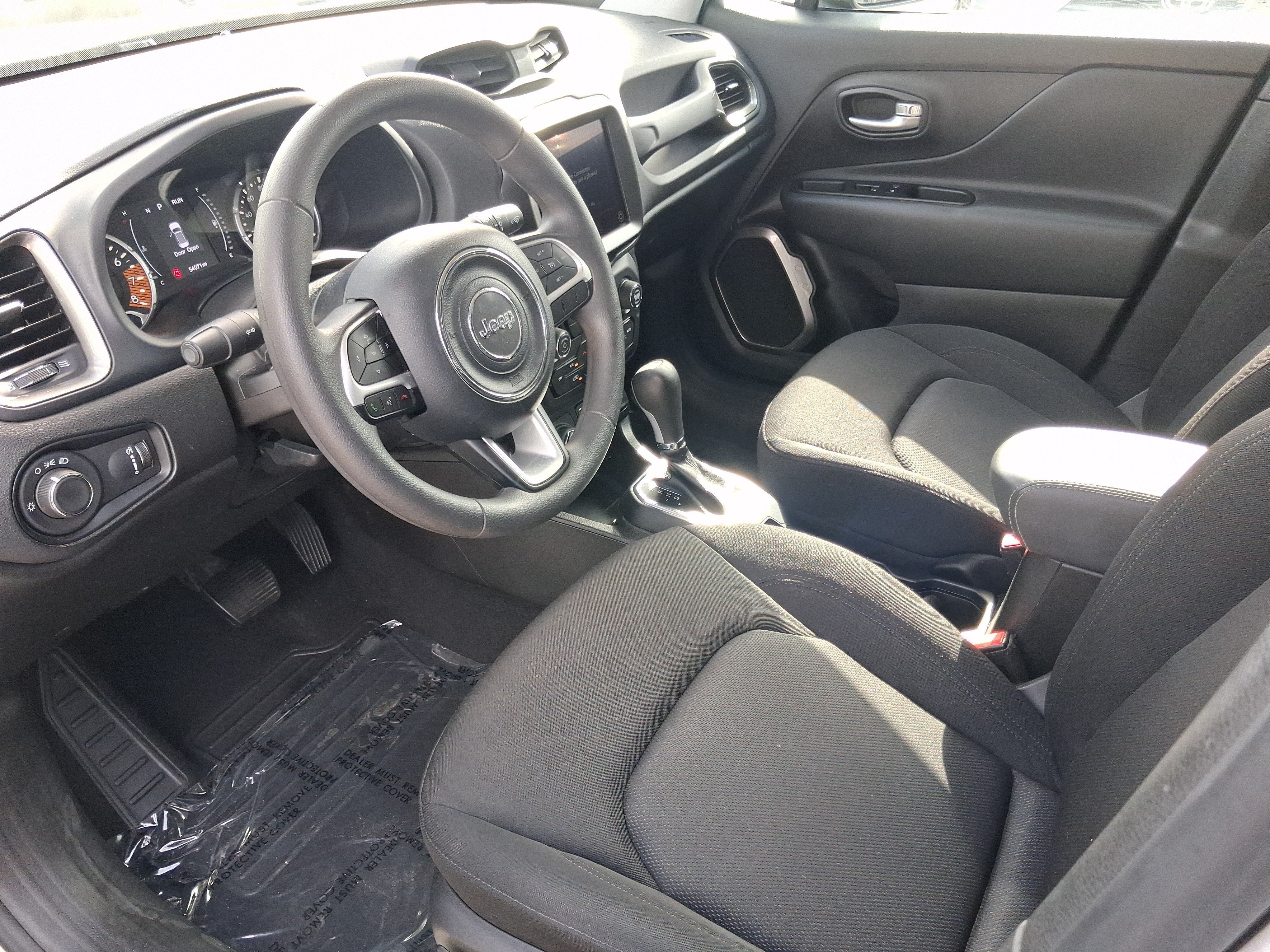Used 2023 Jeep Renegade Latitude AWD/4WD image 10