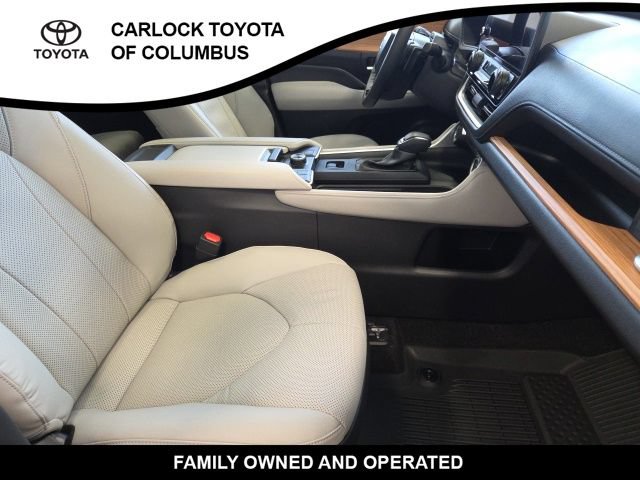 Used 2026 Toyota Grand Highlander AWD image 22