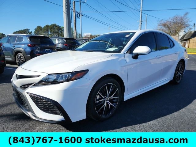 Used 2024 Toyota Camry SE FWD image 11