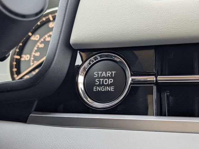 New 2026 Mitsubishi Outlander SE image 31