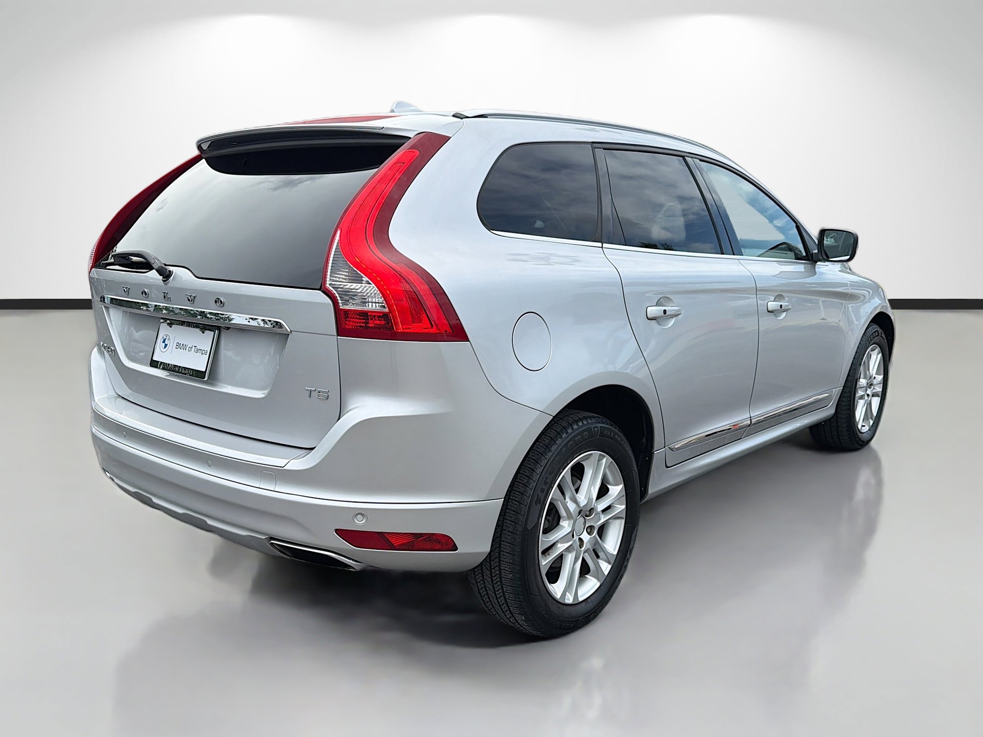 Used 2016 Volvo XC60 T5 Premier FWD image 3