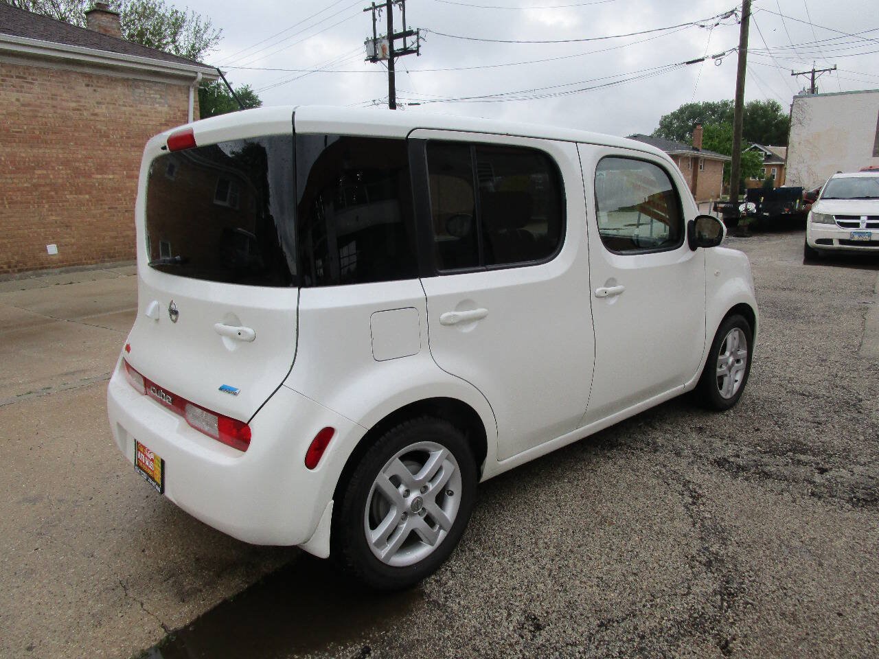 Used 2014 Nissan Cube 1.8 SL w/ SL Preferred Package FWD image 3