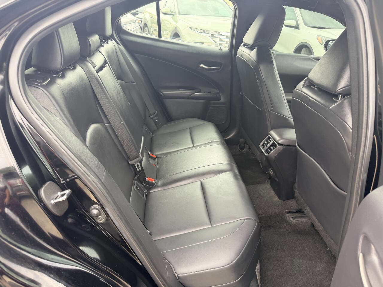 Used 2021 Lexus UX 200 w/ Premium Package FWD image 14
