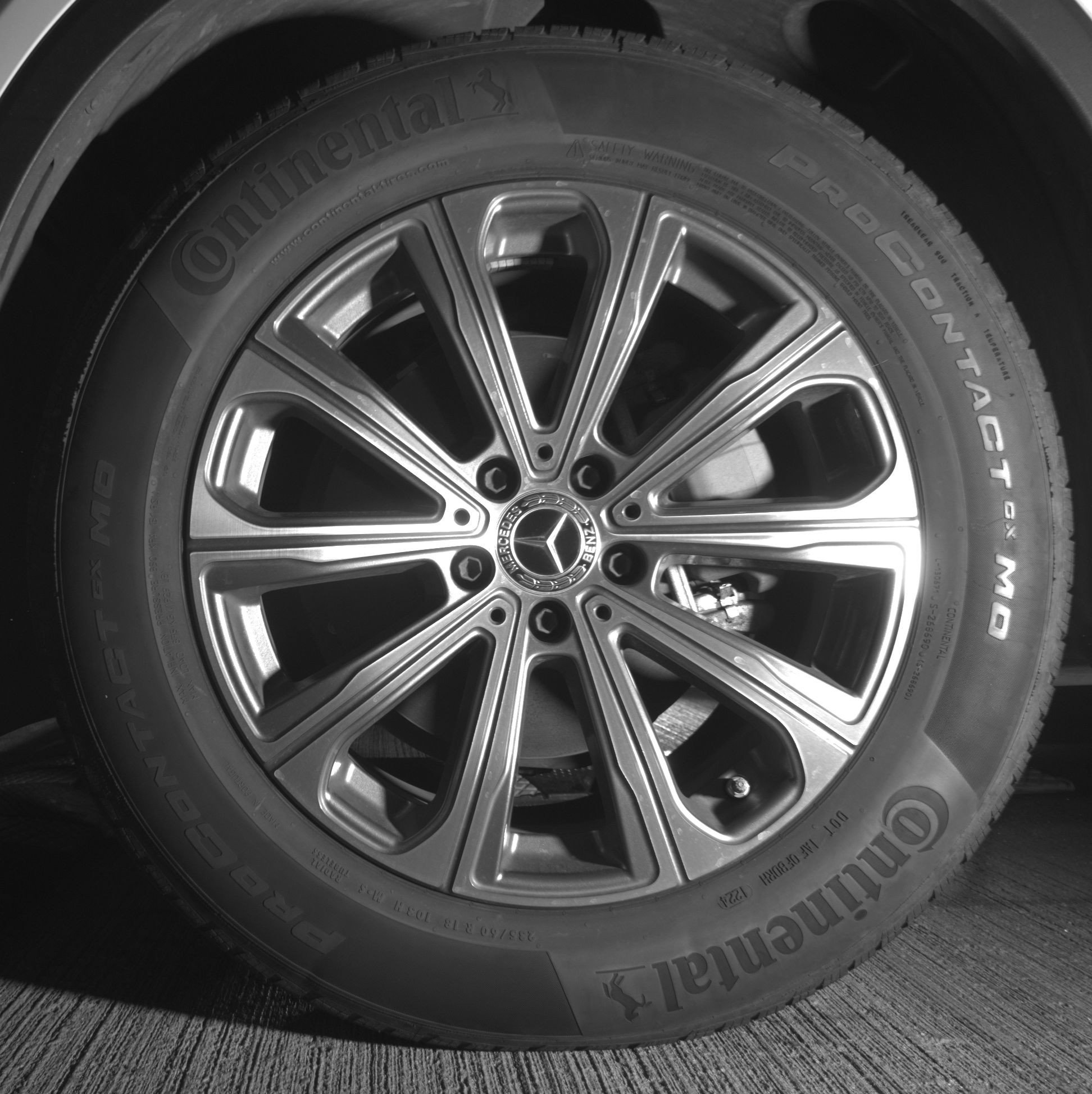 Used 2024 Mercedes-Benz GLC 300 4MATIC image 12