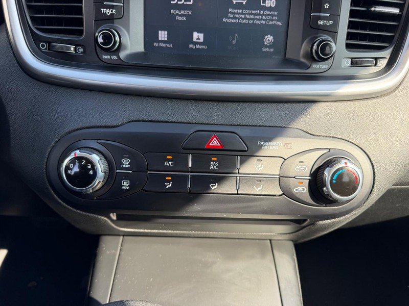 Used 2019 Kia Sorento LX FWD image 15