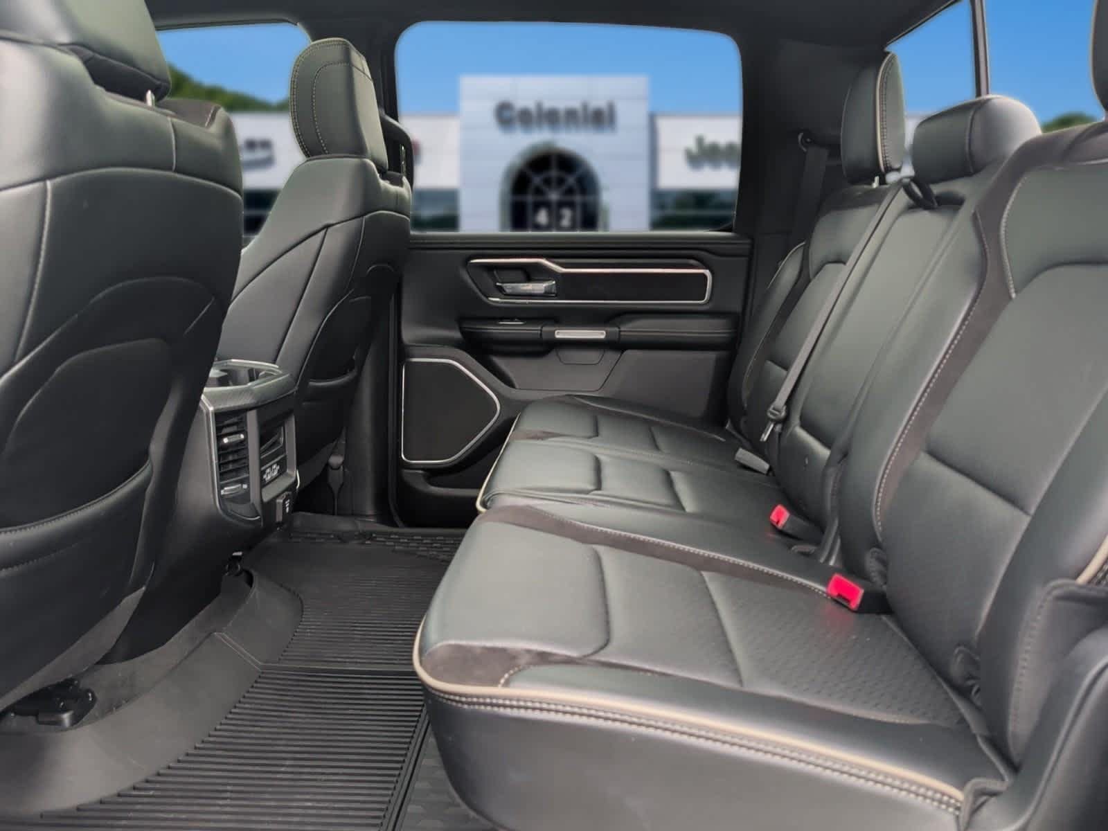 Used 2023 RAM 1500 Laramie AWD/4WD image 31