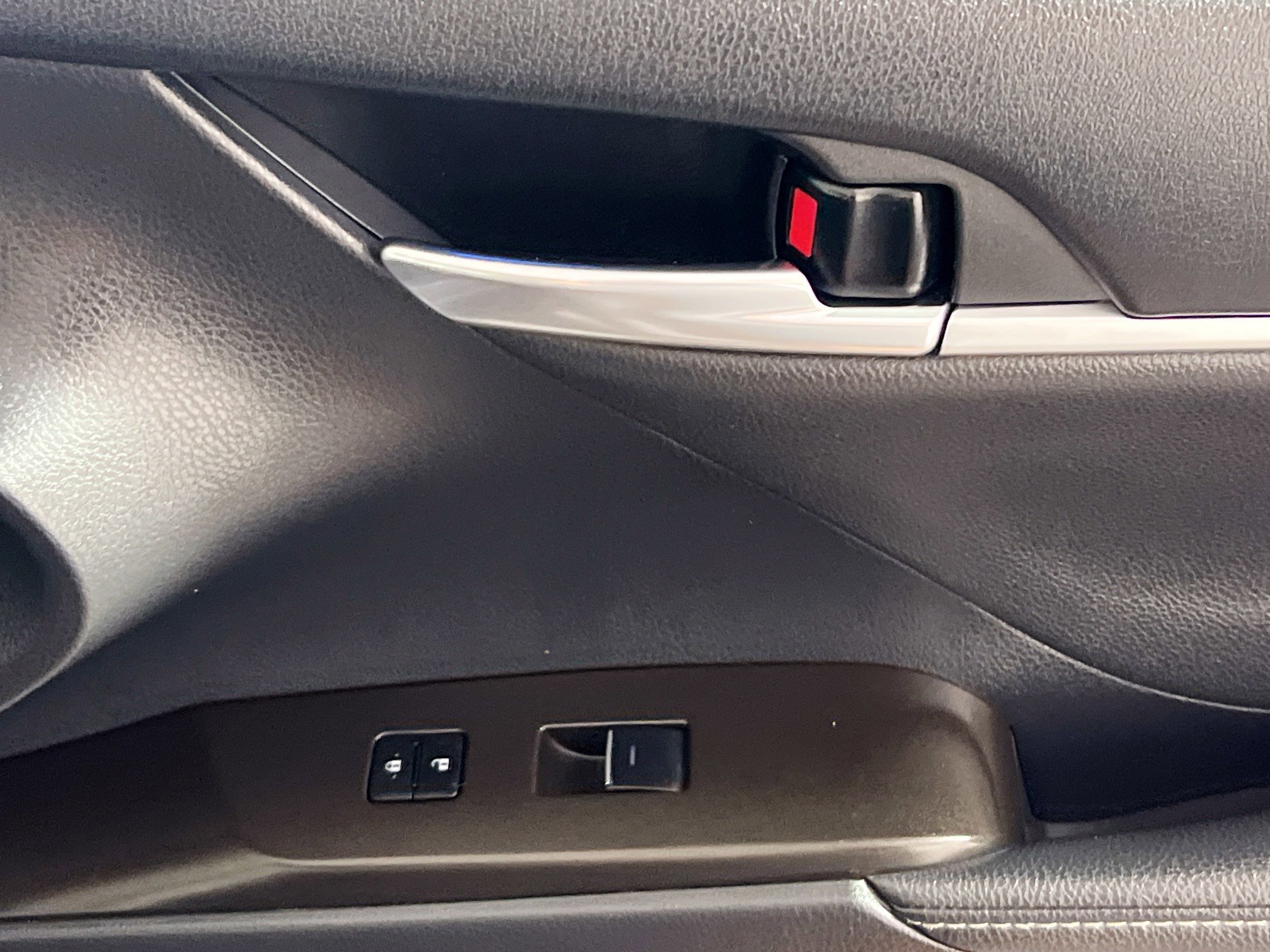 Used 2023 Toyota Camry XSE image 32