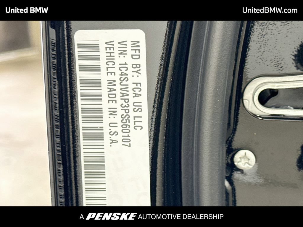 Used 2023 Jeep Wagoneer 4WD w/ Premium Group I image 15