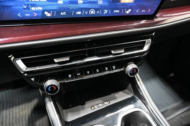 Used 2024 Chevrolet Traverse Z71 w/ LPO, Floor Liner Package image 18