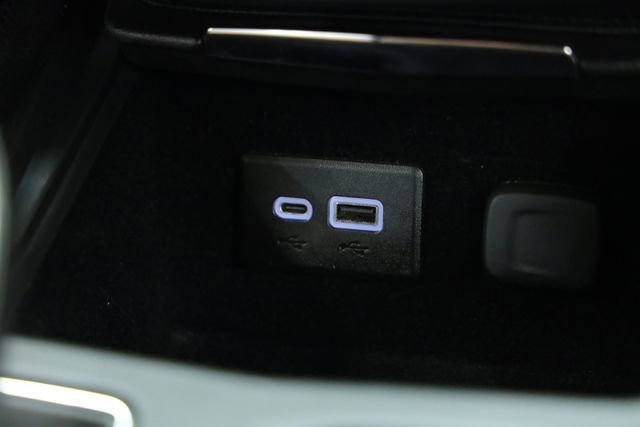 Used 2023 Cadillac XT4 Sport FWD image 23