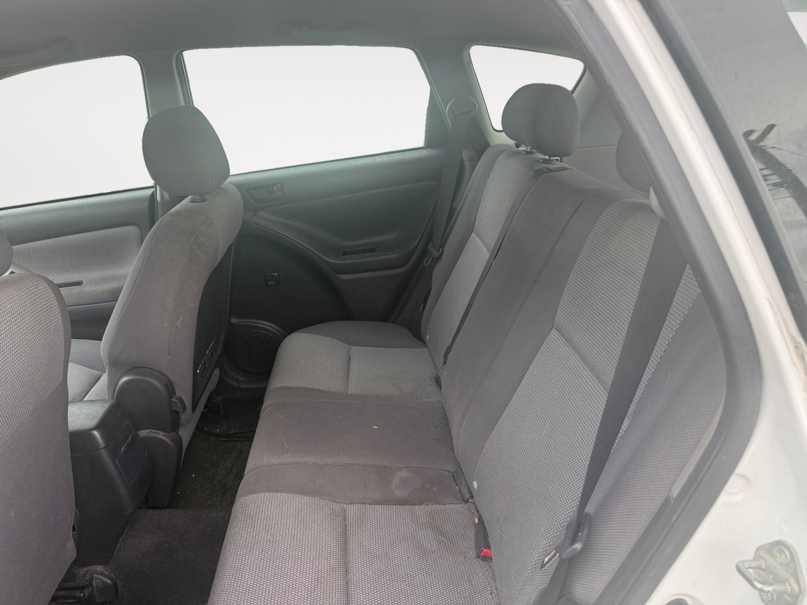 Used 2007 Pontiac Vibe w/ Preferred Package FWD image 13