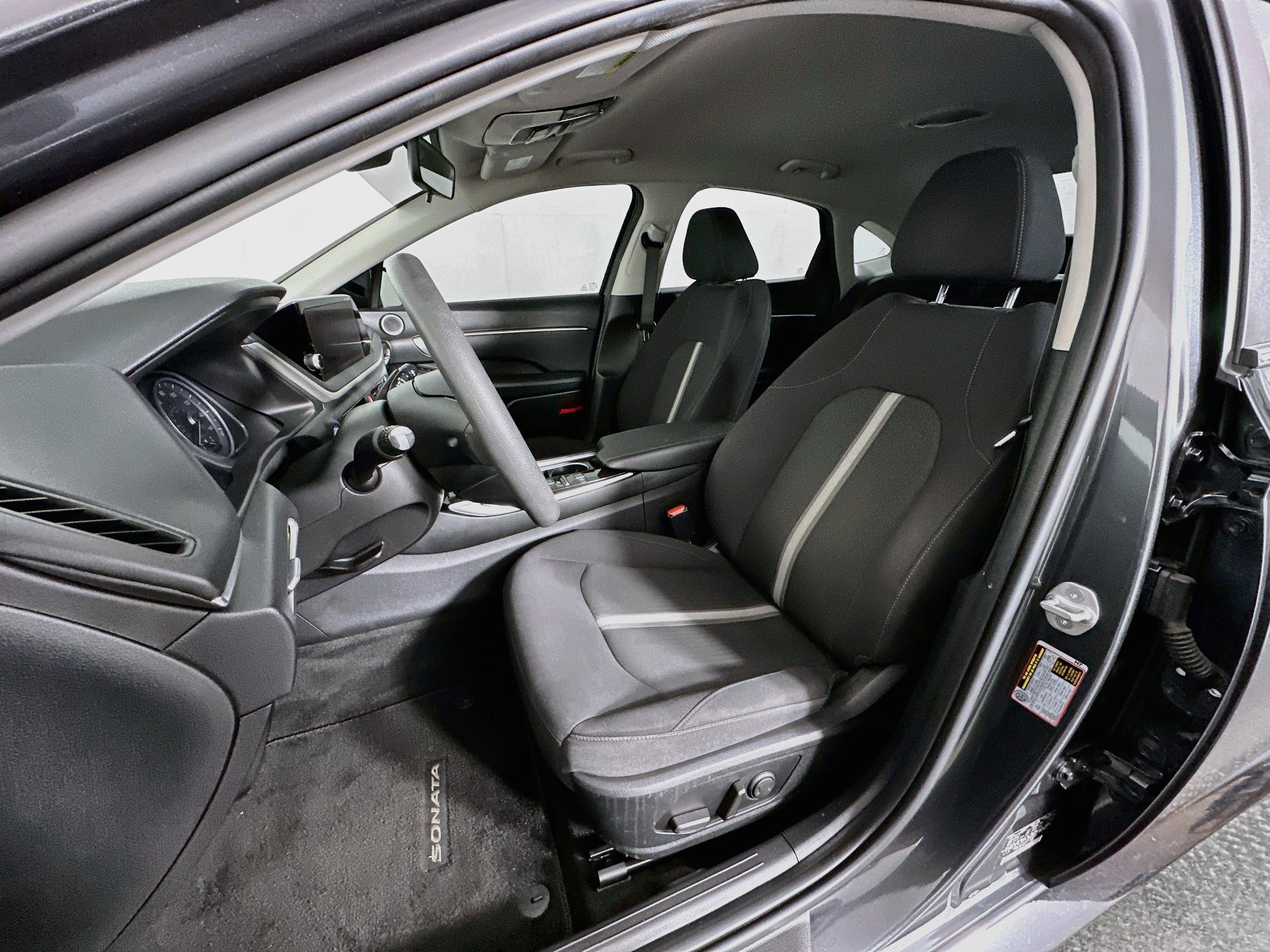 Used 2023 Hyundai Sonata SEL w/ Cargo Package FWD image 13