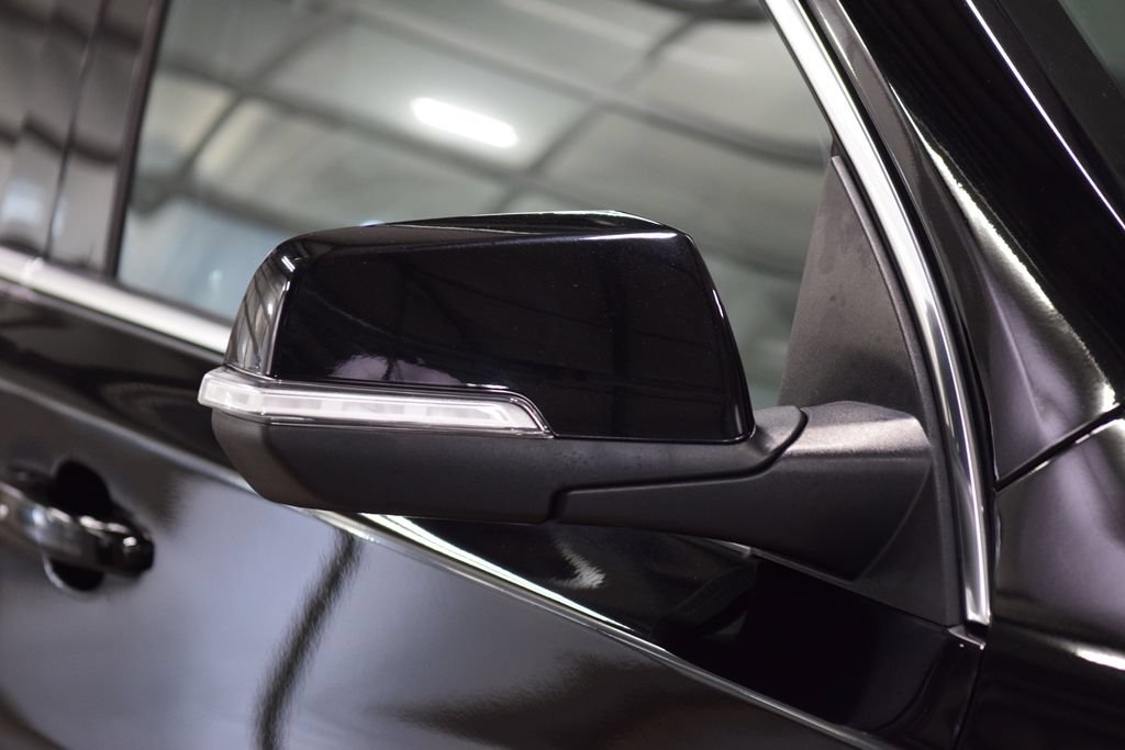Used 2023 Chevrolet Traverse LS w/ Safety Package FWD image 17