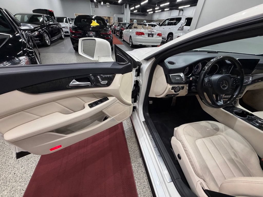 Used 2016 Mercedes-Benz CLS 400 image 22