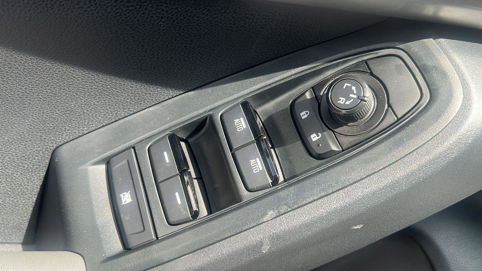 Certified 2025 Subaru Impreza 2.0i image 10