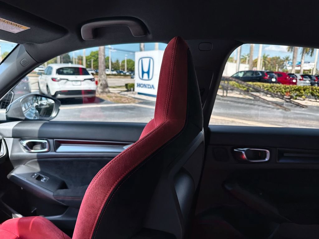 Used 2025 Honda Civic Type R image 12