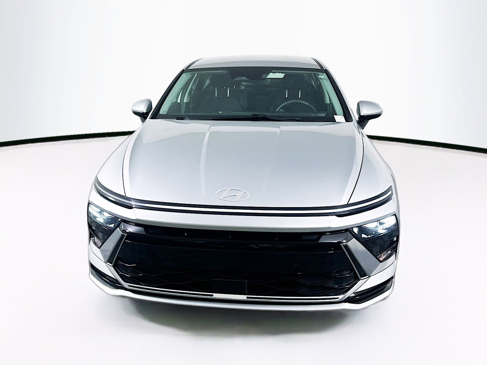 Used 2025 Hyundai Sonata SEL image 2