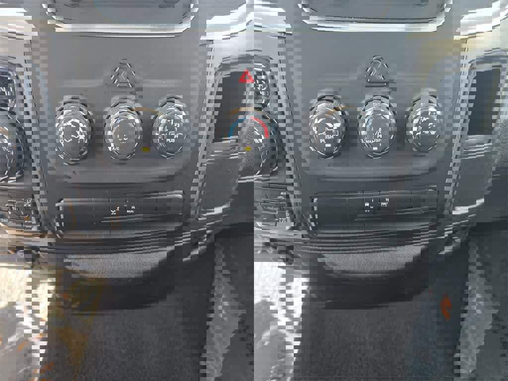 Used 2024 RAM 1500 Classic SLT image 15