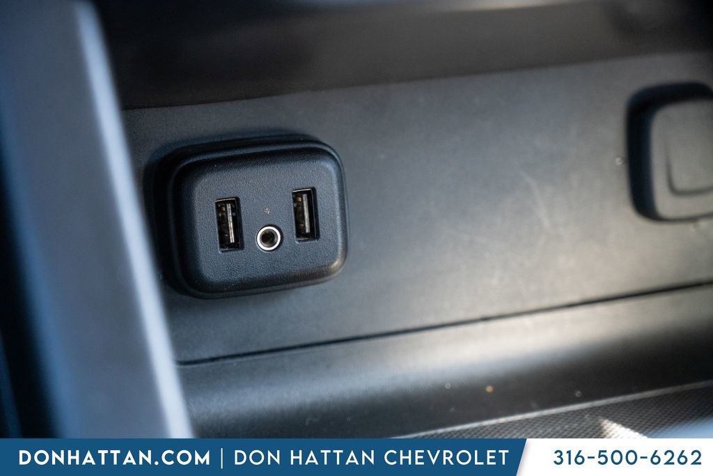 Used 2022 Chevrolet Colorado LT w/ Luxury Package AWD/4WD image 12
