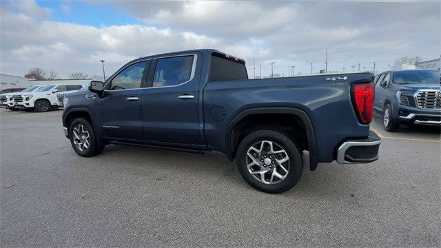 Used 2022 GMC Sierra 1500 SLT w/ SLT Convenience Package image 7