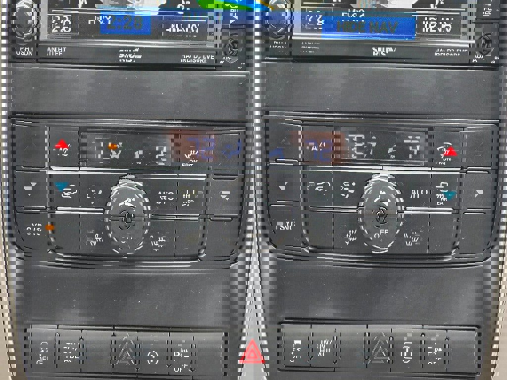 Used 2012 Jeep Grand Cherokee Altitude image 15