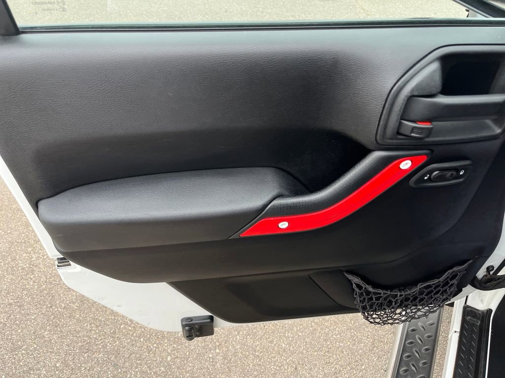 Used 2013 Jeep Wrangler Unlimited Sport image 12