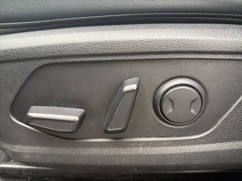 Used 2023 Kia Sportage SX image 17