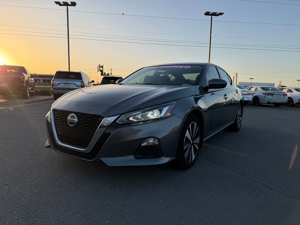 Used 2021 Nissan Altima 2.5 SV image 3