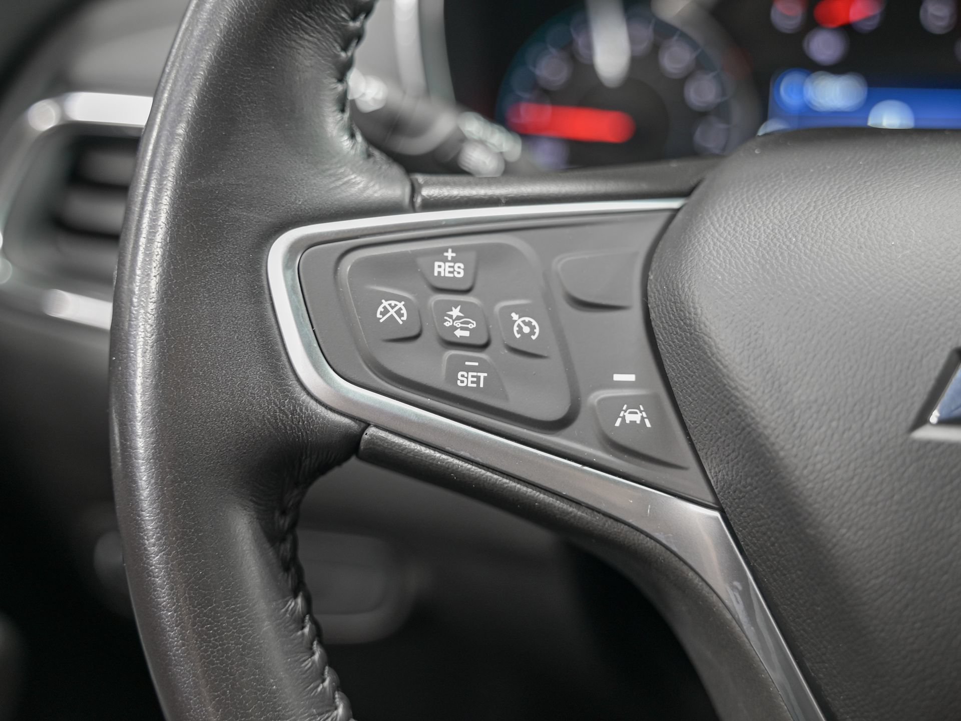 Used 2024 Chevrolet Equinox LT AWD/4WD image 19