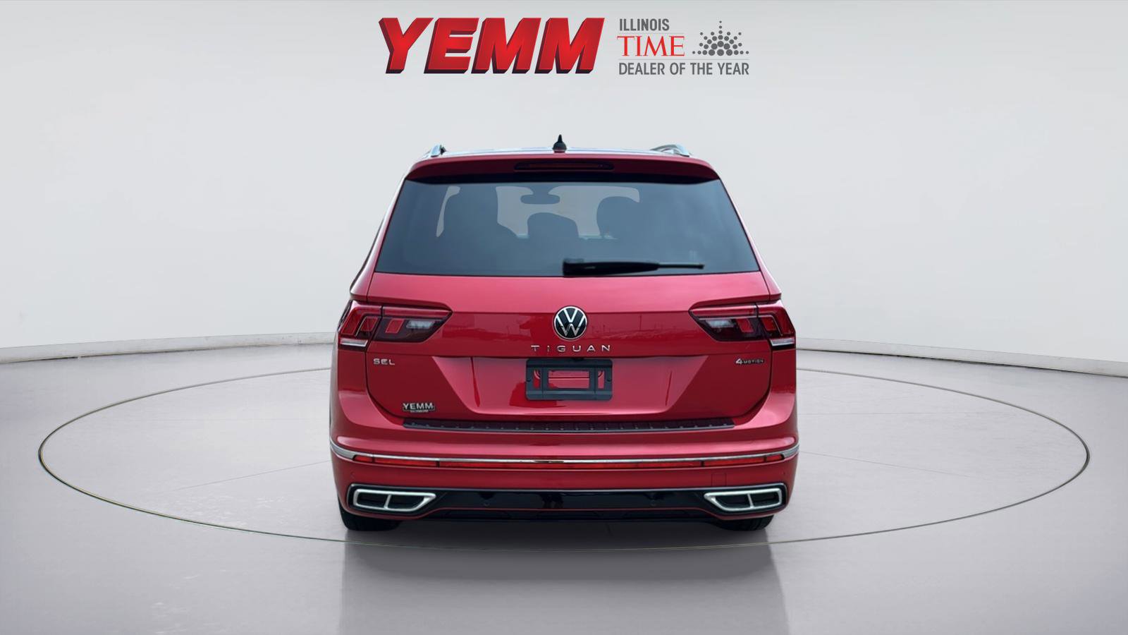 Used 2024 Volkswagen Tiguan SEL R-Line image 8