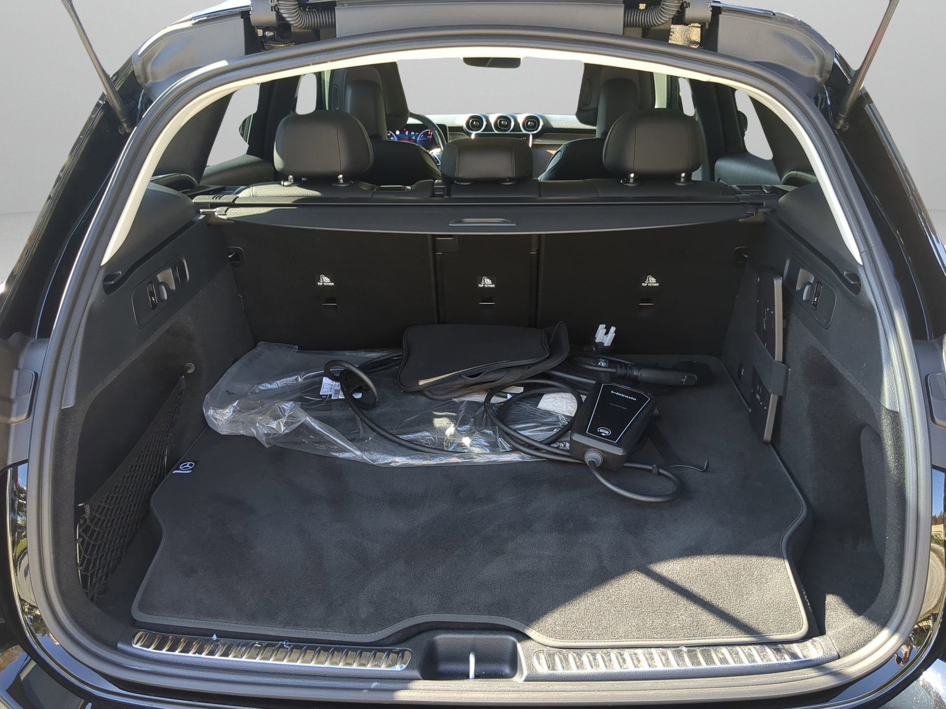 Used 2025 Mercedes-Benz GLC 350e GLC 350e image 55