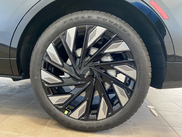 New 2026 Lincoln Nautilus Reserve w/ Jet Appearance Package image 30