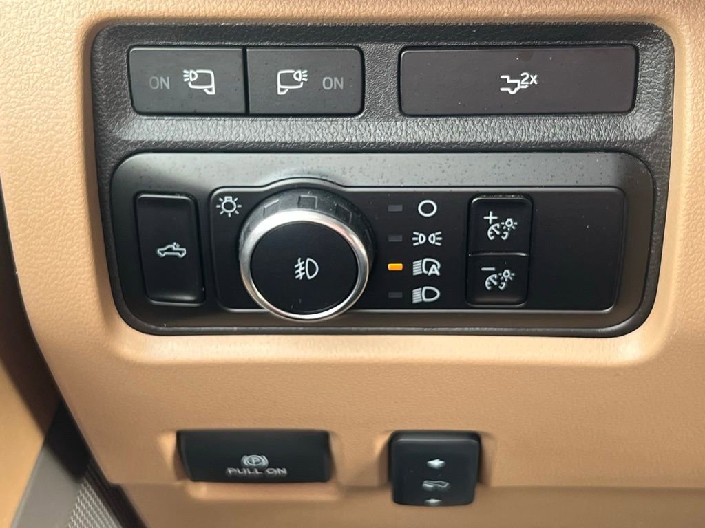 Used 2024 Ford F250 4x4 Crew Cab Super Duty image 34