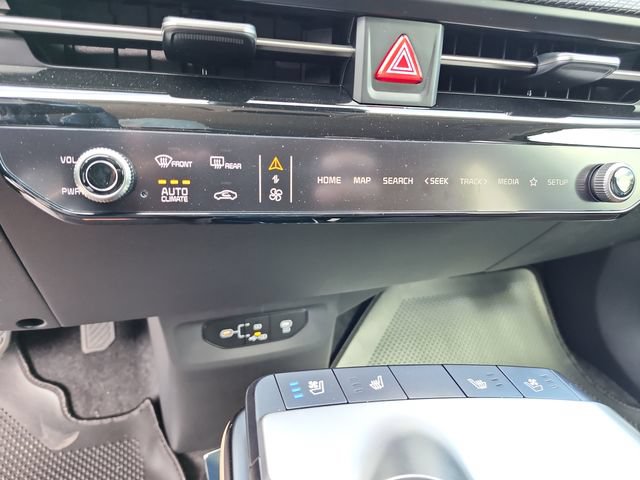 New 2026 Kia EV6 Wind RWD image 22