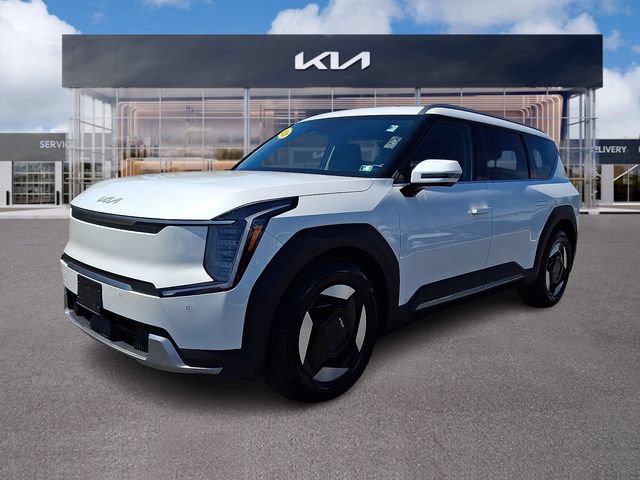 Used 2024 Kia EV9 Wind AWD/4WD image 3