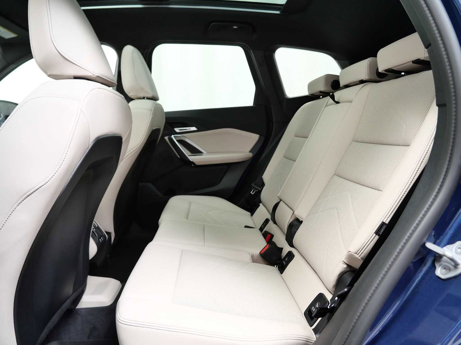 Used 2025 BMW X1 xDrive28i w/ Convenience Package image 17