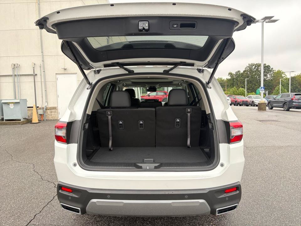 New 2026 Honda Pilot Touring image 15