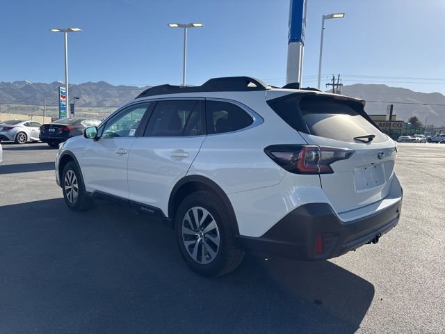 Used 2022 Subaru Outback Premium image 5