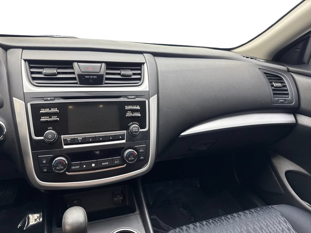 Used 2017 Nissan Altima 2.5 SV FWD image 55