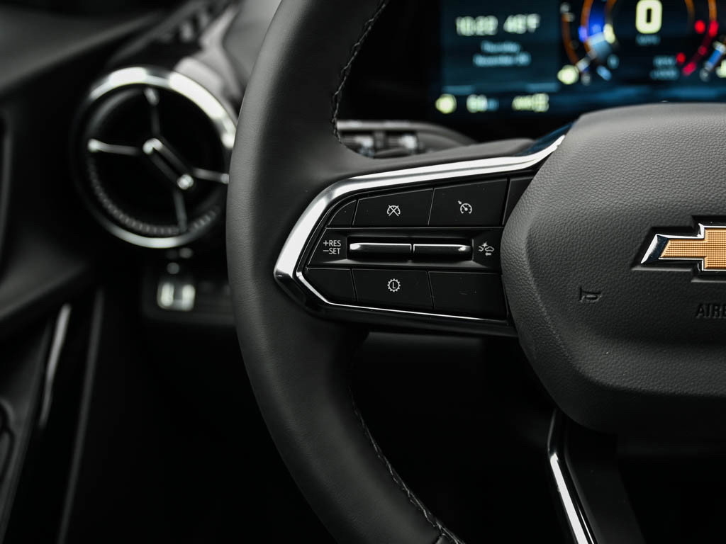 New 2026 Chevrolet Equinox LT w/ Convenience Package II image 21