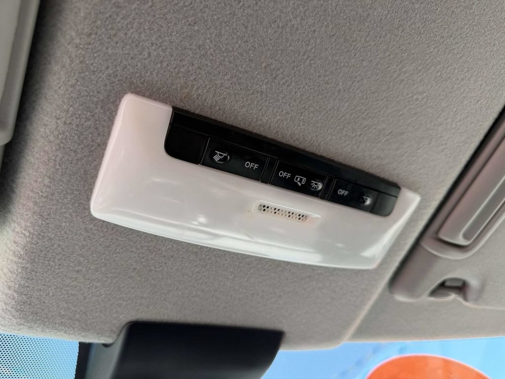 Used 2022 Nissan Kicks SV FWD image 32